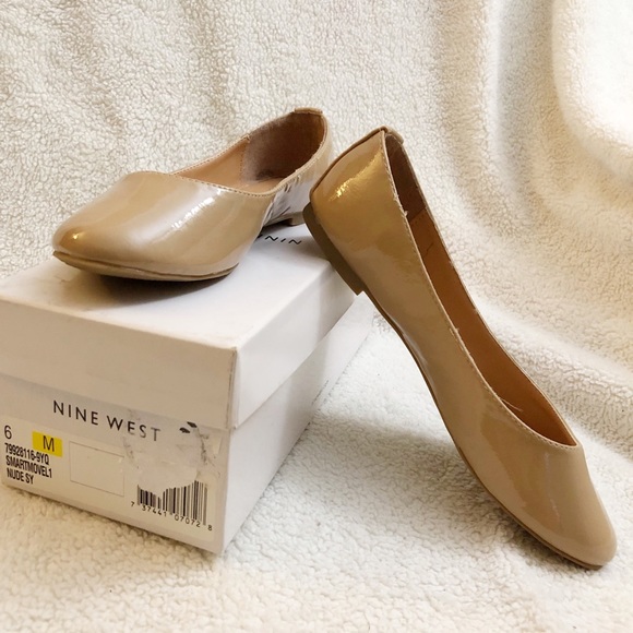 Nine West Shoes - Nine West Nude Flats size 6